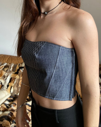 Bustier en jean brodé – Pièce unique